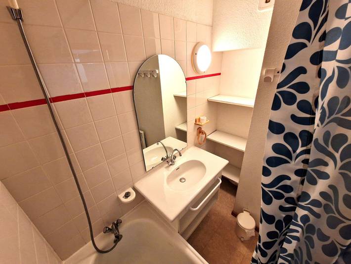 Appartement entier, Appartement en centre station - 4 pers. in Valfréjus, Modane
