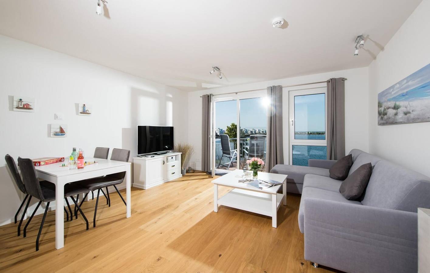 Ganze Ferienwohnung, Apartment mit Meerblick, Terrasse und Parkplatz, 1 km zum Strand in Olpenitz, Kappeln