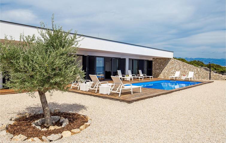 Encantador apartamento de 2 dormitorios con piscina y terraza, a 200 m de la costa in Pag Ciudad, Pag