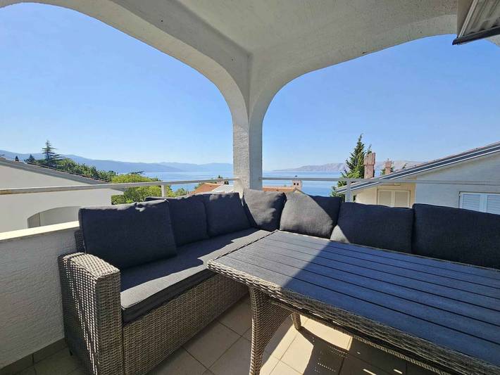 Ferienwohnung für 2 Personen, mit Balkon in Novi Vinodolski