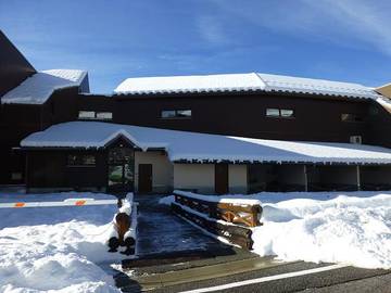 Gîte pour 5 personnes, avec balcon à Huez