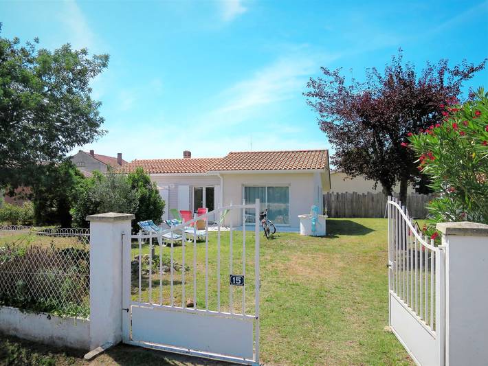 Gîte pour 6 personnes, avec jardin et terrasse à Saint-Vivien-de-Médoc
