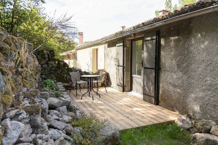 Gîte pour 2 personnes, avec terrasse