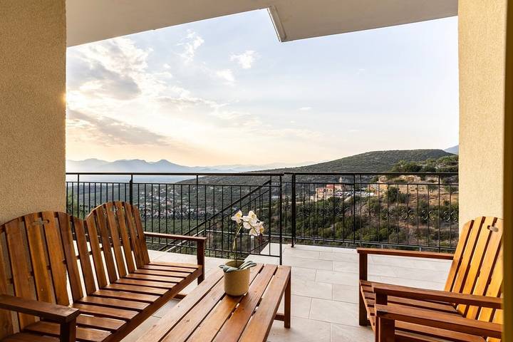 Ferienwohnung für 4 Personen, mit Garten und Pool in Kalamata - 2