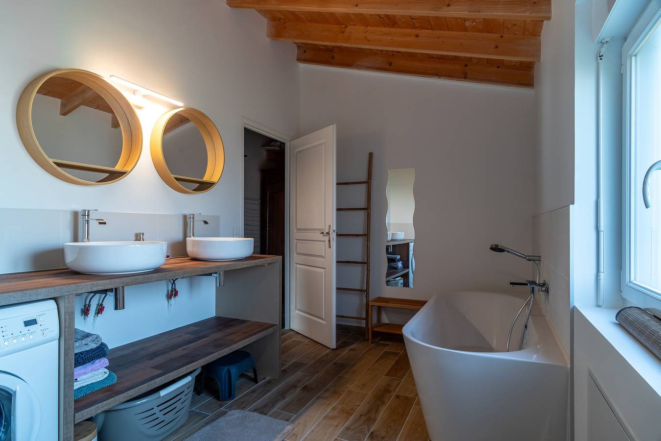 Ker Men Glaz - Parking, plage à 3.5 km in Plomodiern, Région de Châteaulin