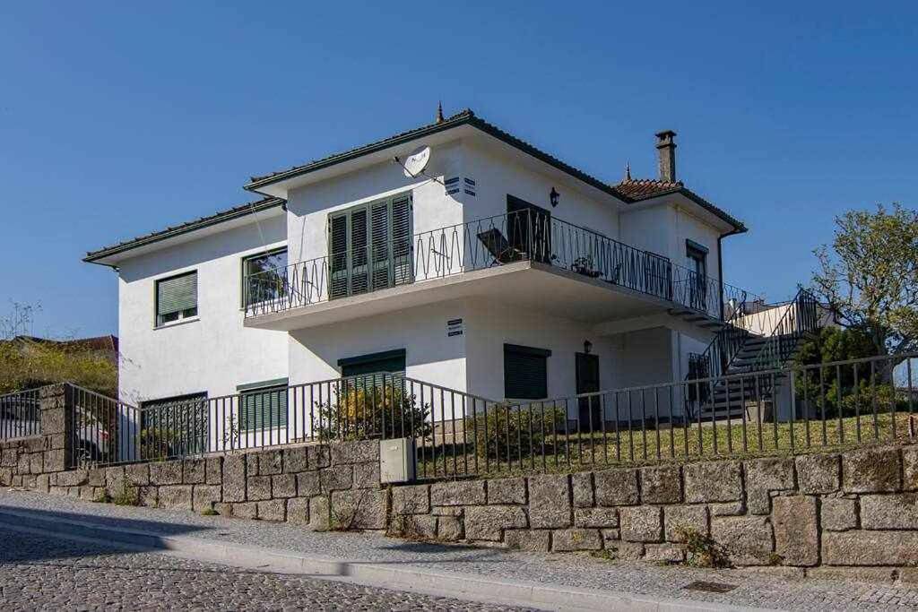 Three-Bedroom House in Arcos de Valdevez (cidade), Distrito de Viana do Castelo