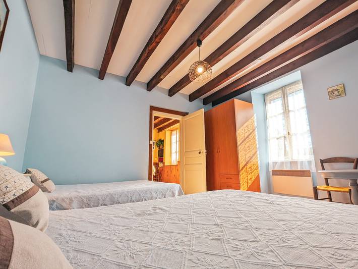Idyllisches Landhaus nahe Eguzon-See, ideal für Familien, ruhige Lage, Spielplatz & privater Garten in Orsennes, La Châtre und Umgebung