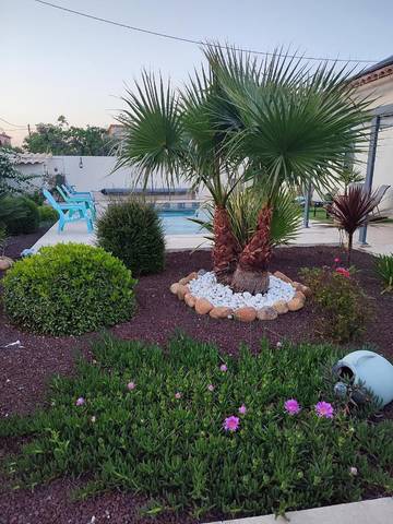 Cottage pour 2 personnes, avec piscine et jardin, animaux acceptés à Sorgues