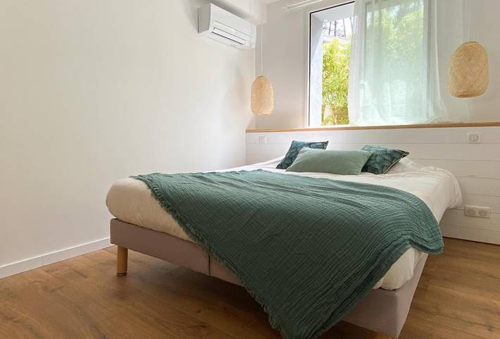 Gîte pour 4 personnes, avec jacuzzi ainsi que sauna et terrasse dans Plage des Estagnots - 3