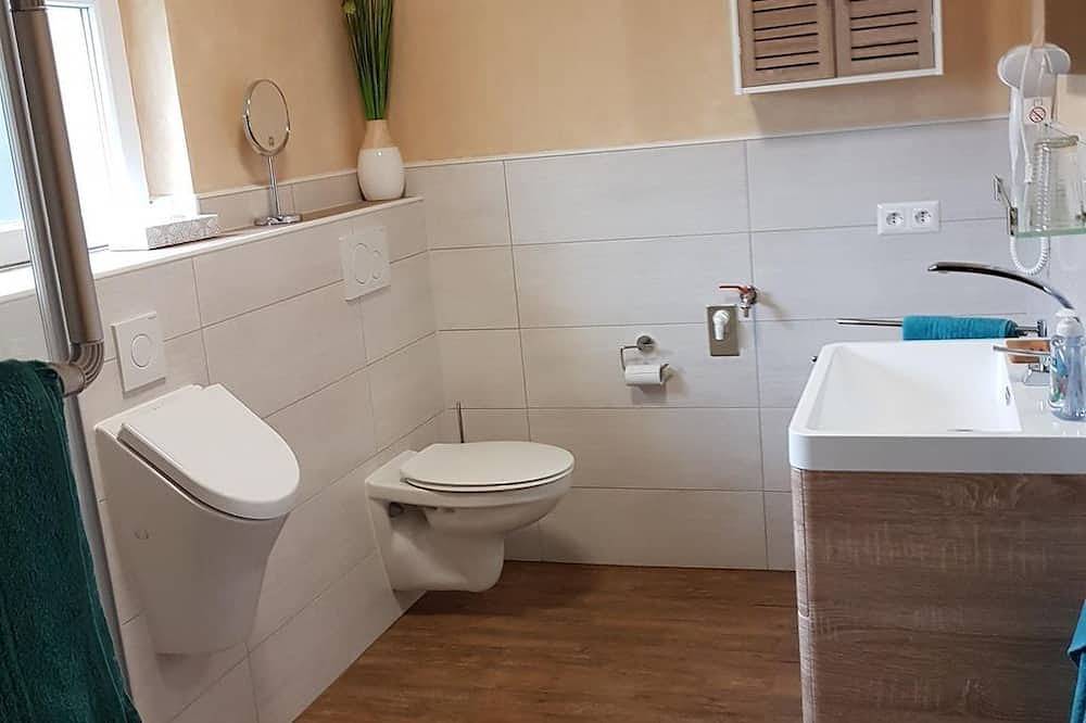 Ganze Wohnung, Ferienwohnung Neumann - Appartement/Fewo, Dusche, Wc, 1 Schlafraum in Buch, Hunsrück