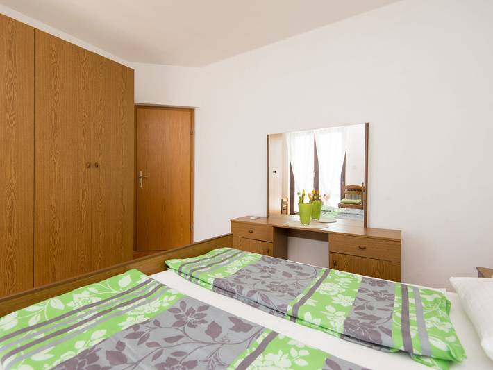 Ferienwohnung für 6 Personen, mit Terrasse und Garten in Zadar (Kommun) - 3