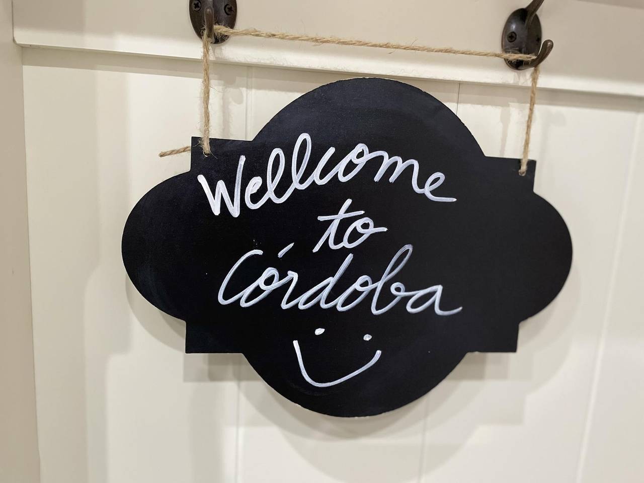 Appartamento intero, Unique Apartment in Córdoba's Historic Jewish Quarter, 5-Min Walk to Mosque-Cathedral in Distrito Centro (Córdoba), Cordoba