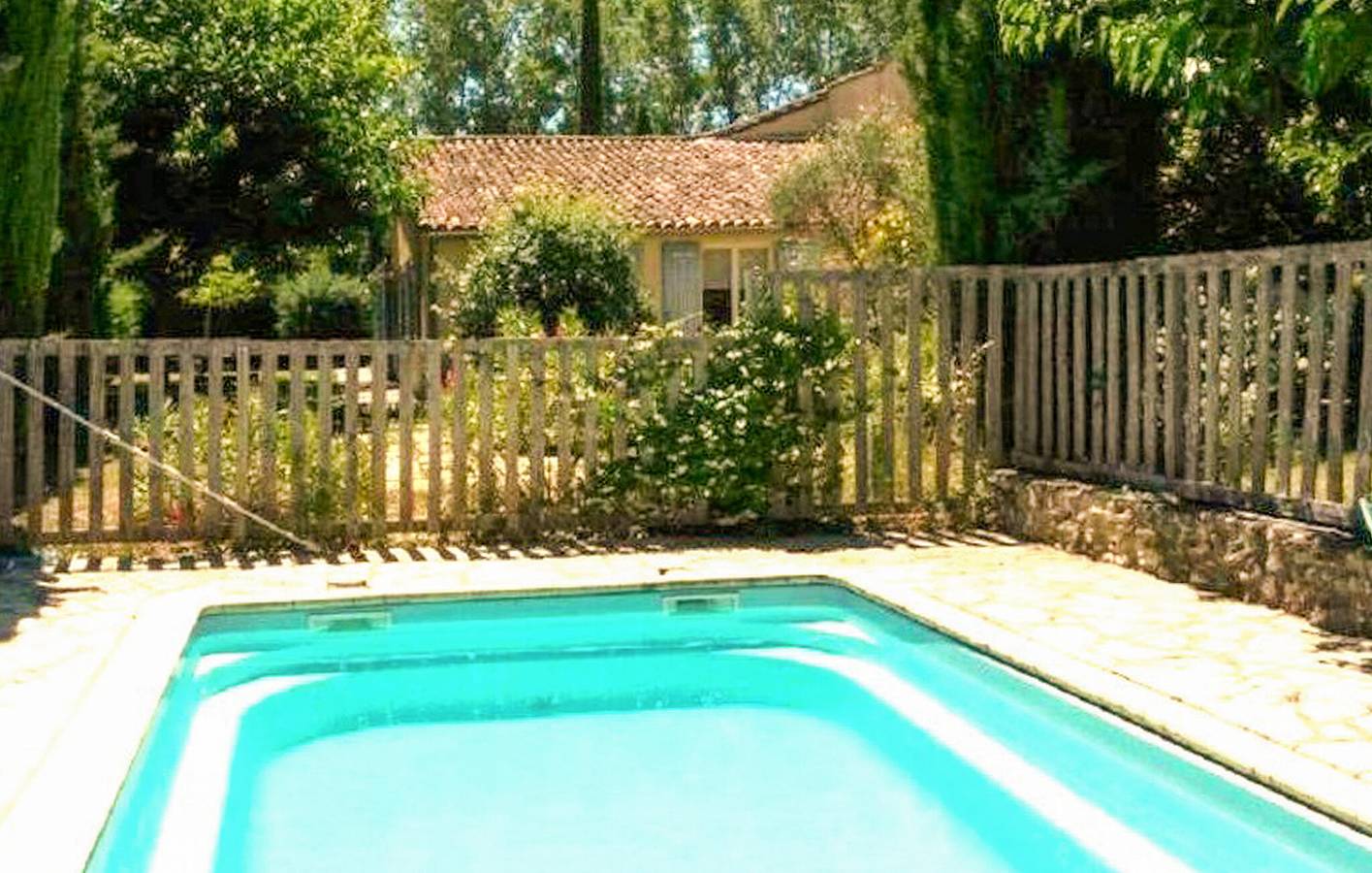 Rückzugsort mit Bergblick, Pool, Garten und WiFi in Malaucène, Parc naturel régional du Mont-Ventoux