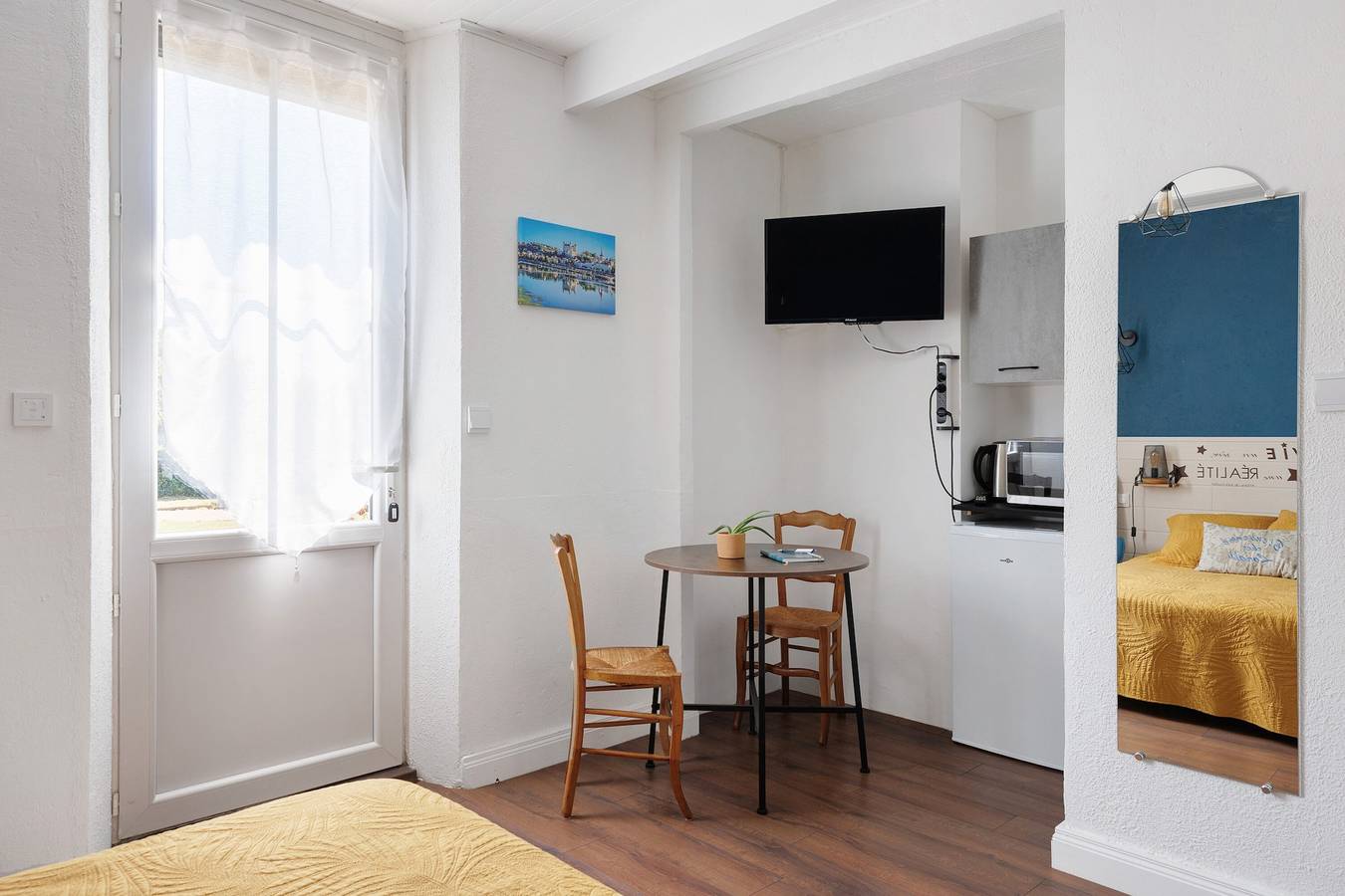 Lorali - chambre d'hôtes Loire in Loire-Authion, Région d'Angers