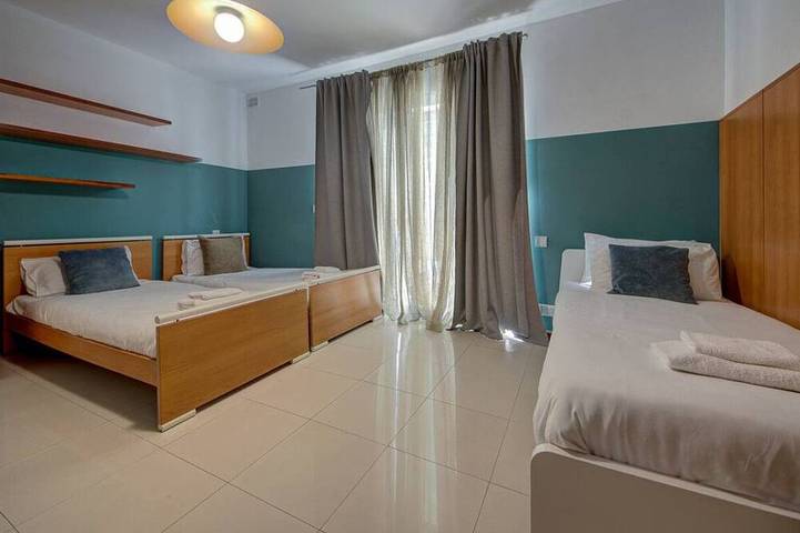 Bungalow für 8 Personen, mit Balkon und Garten auf Malta - 4