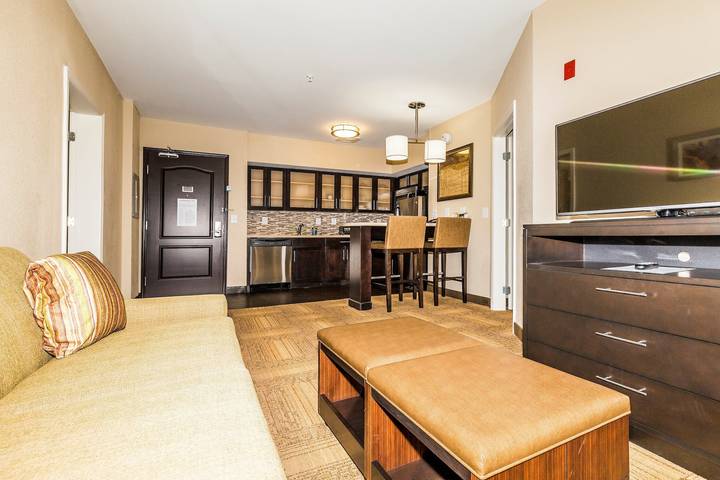 Vacation apartment for 3 people, with pool in Tennessee