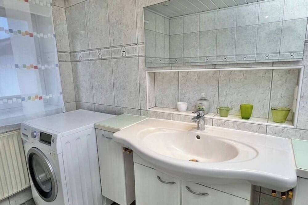 Ganze Wohnung, Charmante Unterkunft - nur 5 Min zum Chiemsee in Nußdorf, Chiemsee