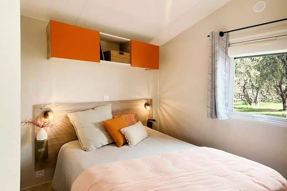 Mobile-home | Comfort | 3 Bedrooms | 6 sleeps | Raised terrace | A/C in Guérard, Seine-et-Marne