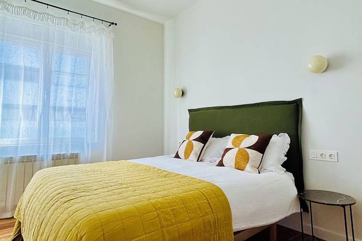 Appartement entier, Plaza Teobaldos in Pampelune, Province de Navarra