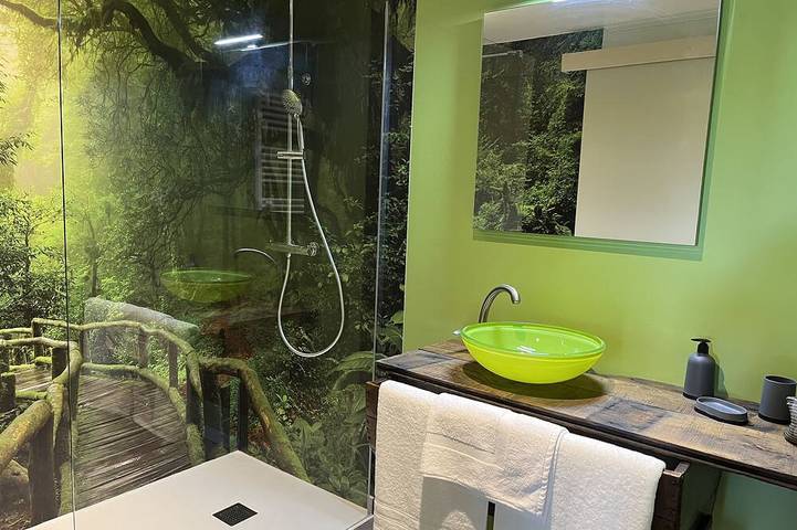 Gîte pour 6 personnes, avec sauna ainsi que jacuzzi et jardin à Saint-Étienne-en-Coglès - 2