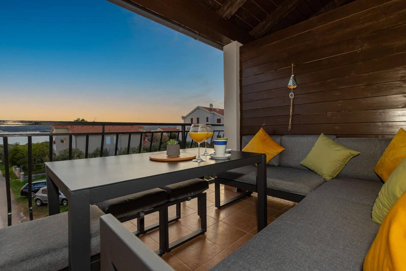 Apartamento entero, Apartamento de vacaciones para 10 personas con balcón/terraza in Sveti Filip i jakov, Region de Zadar