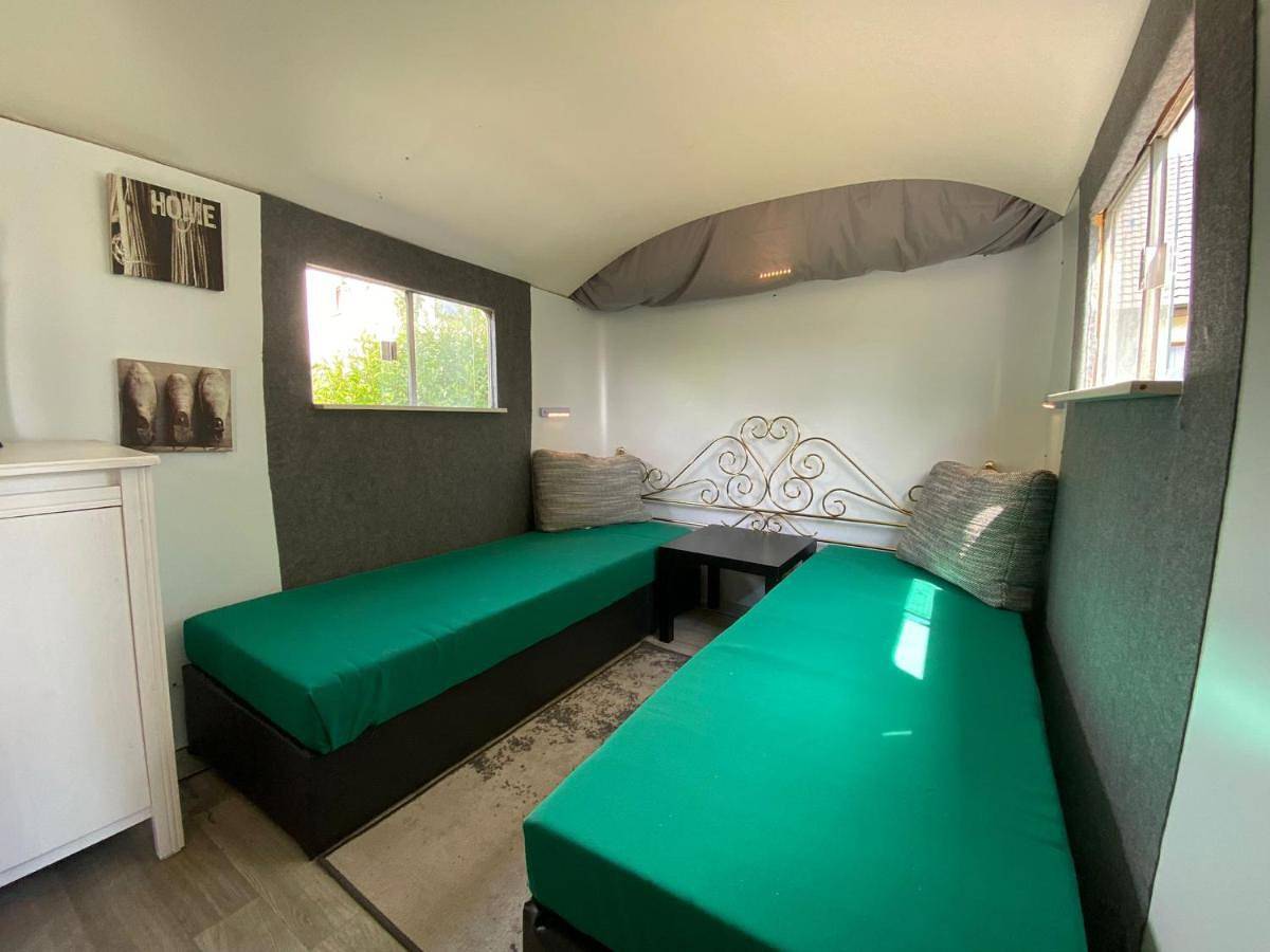 Double Room with Shared Bathroom in Marienhagen, Vöhl