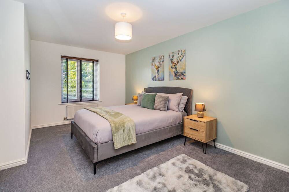 Entire apartment, Mayfair, Billinge, Wigan in Wigan, Greater Manchester