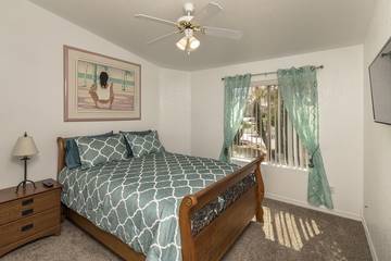 Vacation House for 6 Guests in Lake Havasu City, Arizona, Picture 1