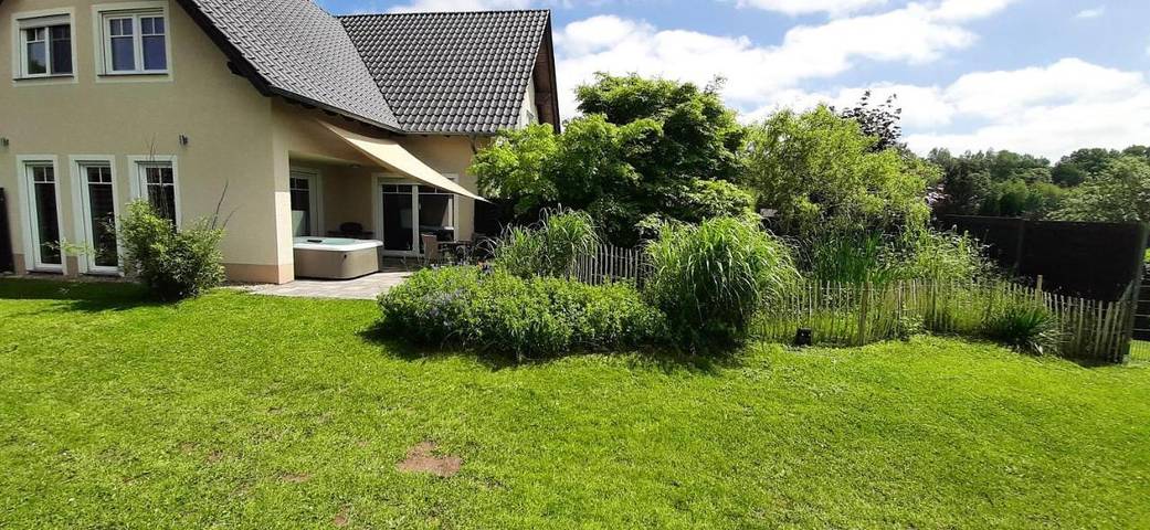 Gîte pour 3 personnes, avec terrasse et jacuzzi ainsi que sauna et jardin à Burbach - 4