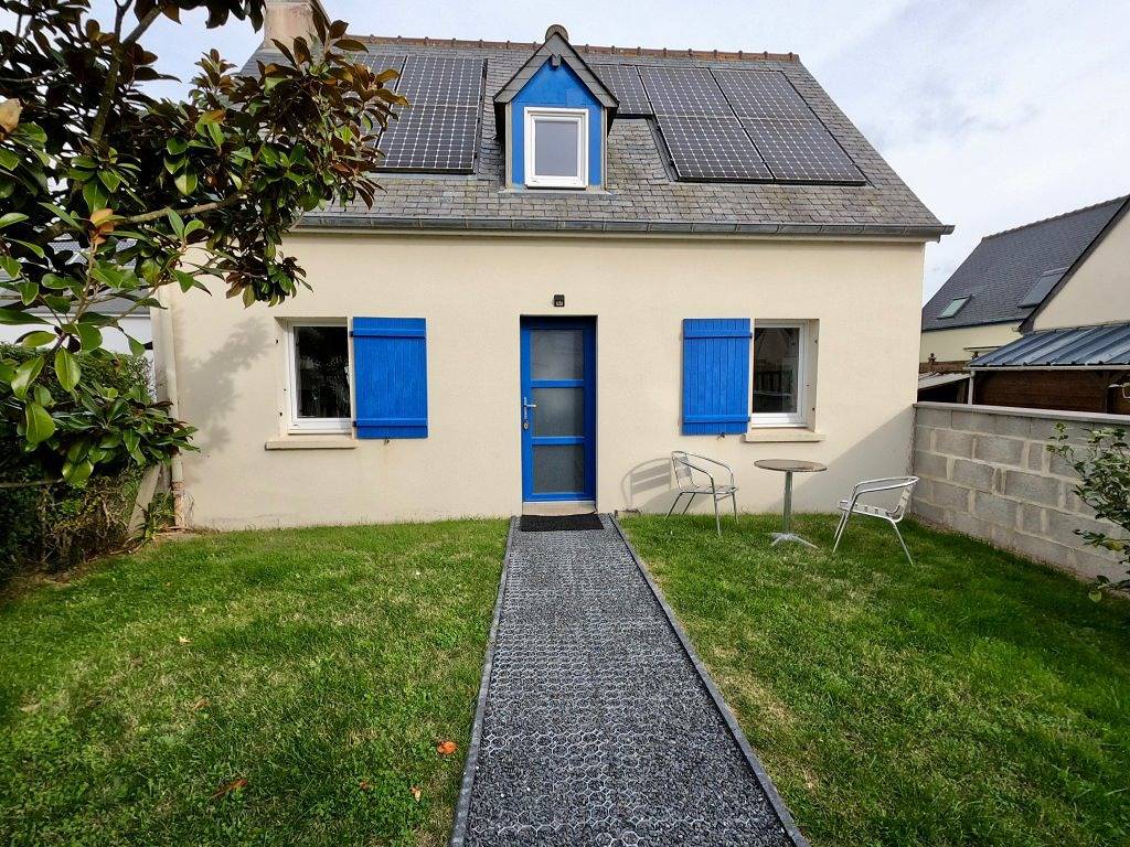 La petite maison de la plage in Barneville-Carteret, Côte de la Déroute