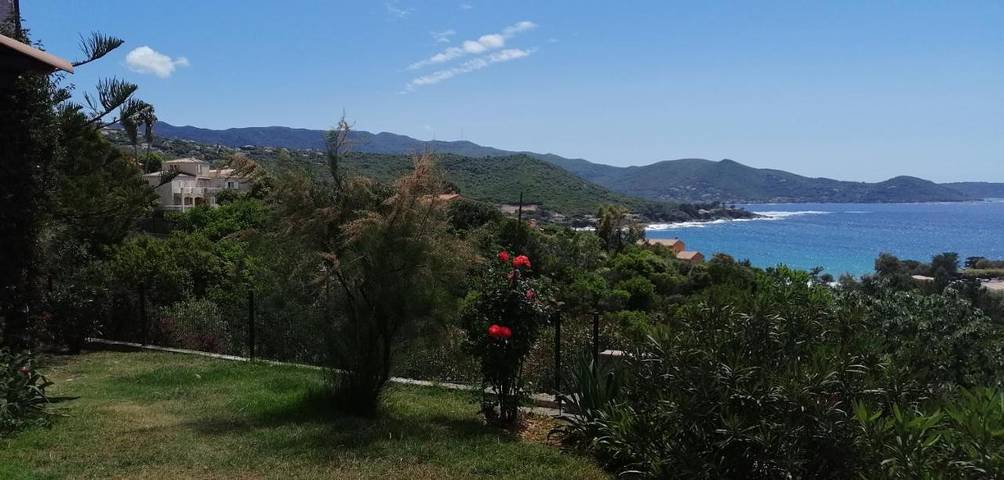 Gîte pour 6 personnes, avec vue et jardin dans Plage du Ruppione - 4