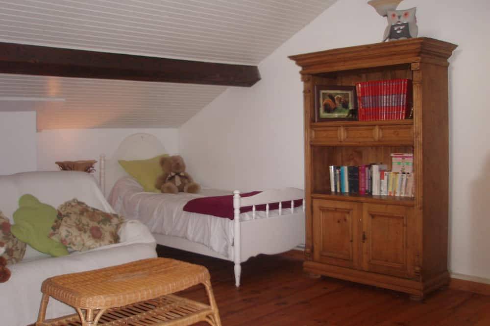 Espace, confort, déco soignée. Maison en pierre, proche village classé in Castelsagrat, Tarn-et-Garonne