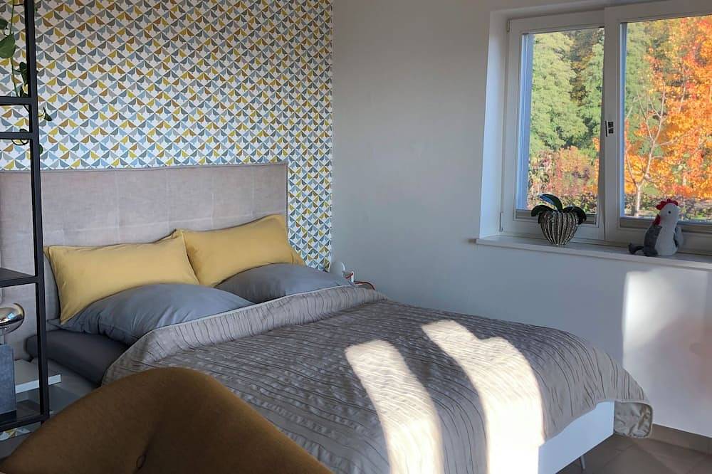 Ganze Wohnung, Fewo Emma - Urlaub in Pillnitz mit Kamin, großer  Terrasse und Weitblick in Loschwitz, Dresden