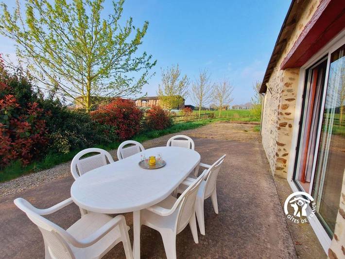 Location de vacances pour 6 personnes, avec terrasse et jardin, animaux acceptés à Saint-Sulpice (Mayenne) - 3