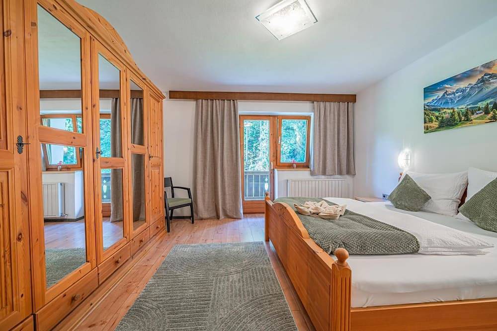 Traditionelles Ferienhaus in ruhiger Tallage in Westendorf (Tirol), Kaisergebirge