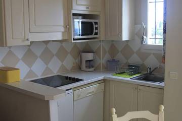 Lodge for 5 People in Roquebrune-sur-Argens, Draguignan region, Photo 2