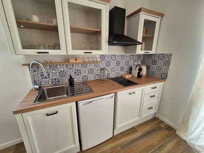 Location de vacances pour 6 personnes, avec piscine et terrasse à Soussans - 2