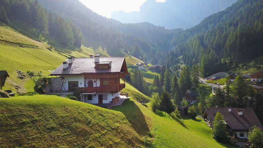 Hütte für 4 Personen, mit Garten in Wolkenstein
