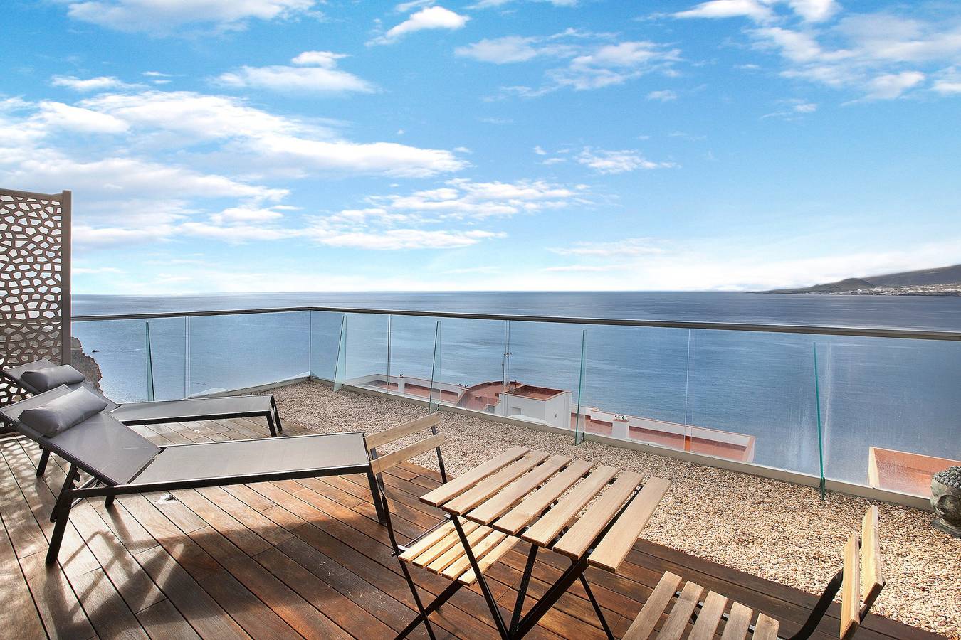 Entire apartment, Holiday Apartment 'Mirador Terrazas Del Mar' with Shared Pool and Air Conditioning in Tabaiba, El Rosario
