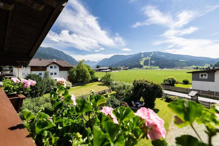 Ferienhaus für 2 Personen, mit Garten und Ausblick sowie Balkon und Sauna in Flachau - 2