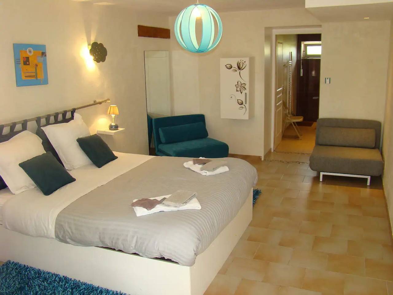Les Chambres d'Agathe en Gîte in Belleville-en-Beaujolais, Région de Villefranche-sur-Saône