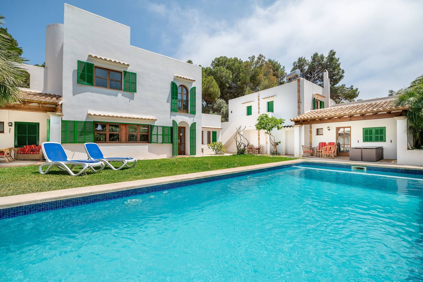 Casa Barbara im Zentrum von Cala D'Or, 5 Minuten zu Fuß zum Strand in Cala d'Or, Santanyí