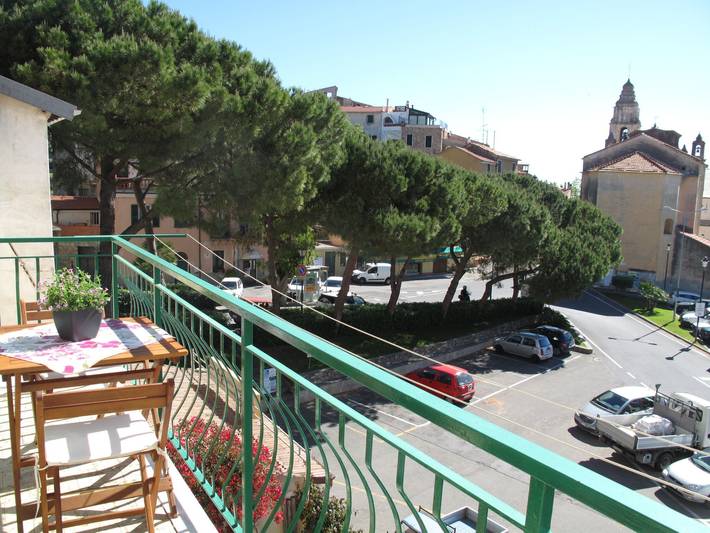 Ferienwohnung für 5 Personen, mit Balkon und Garten in Cipressa - 4