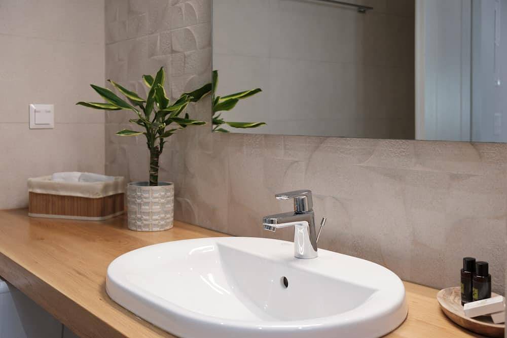 Ganze Wohnung, Armikes Beachfront Suite 1 Afionas in Agios Georgios, Korfu