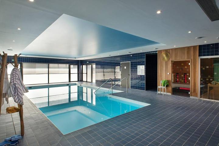 Appart’hôtel pour 2 personnes, avec Balcon et Terrasse ainsi que Jardin et Piscine à Brest