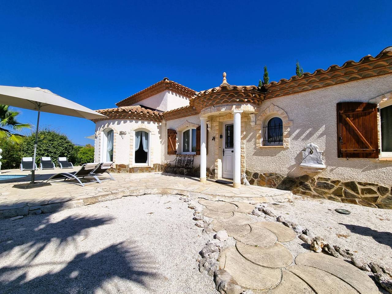 Schöne südliche Villa mit privatem Pool
 in Oupia, Canal du Midi