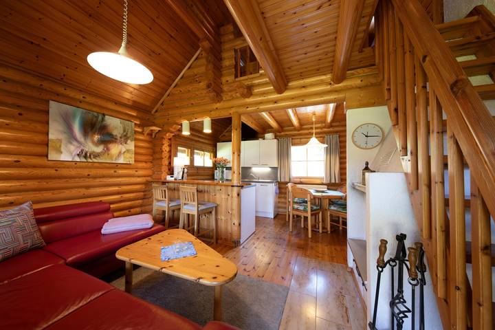 Ferienhaus für 4 Personen, mit Balkon und Terrasse sowie Garten