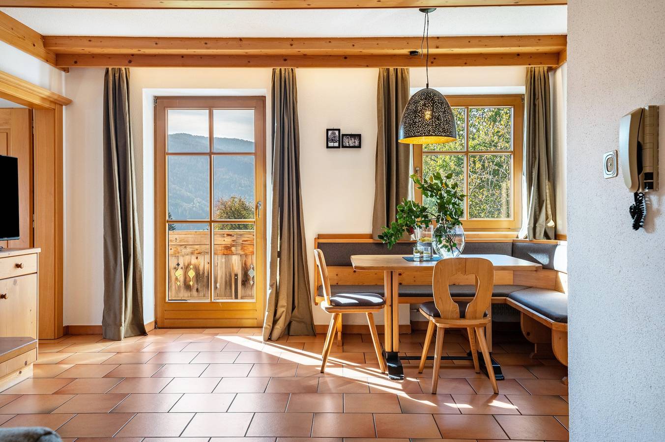 Ganze Wohnung, Hferienwohnung Häuslerhof Betula mit Bergblick, Balkon und Wlan in Villgratner Berge, Niederdorf
