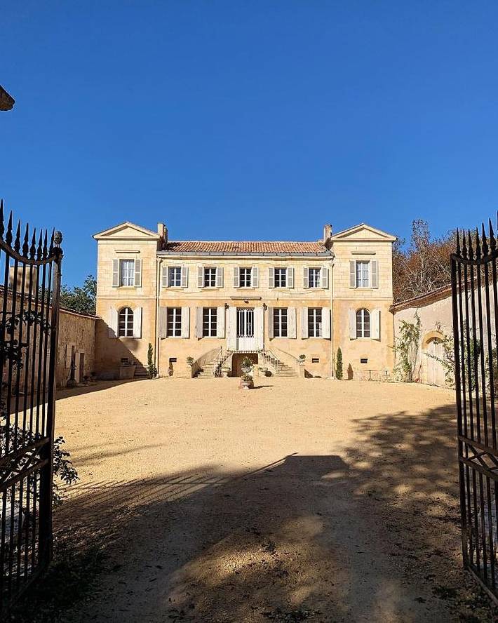 Maison d’hôte pour 2 personnes, avec piscine ainsi que vue et jardin