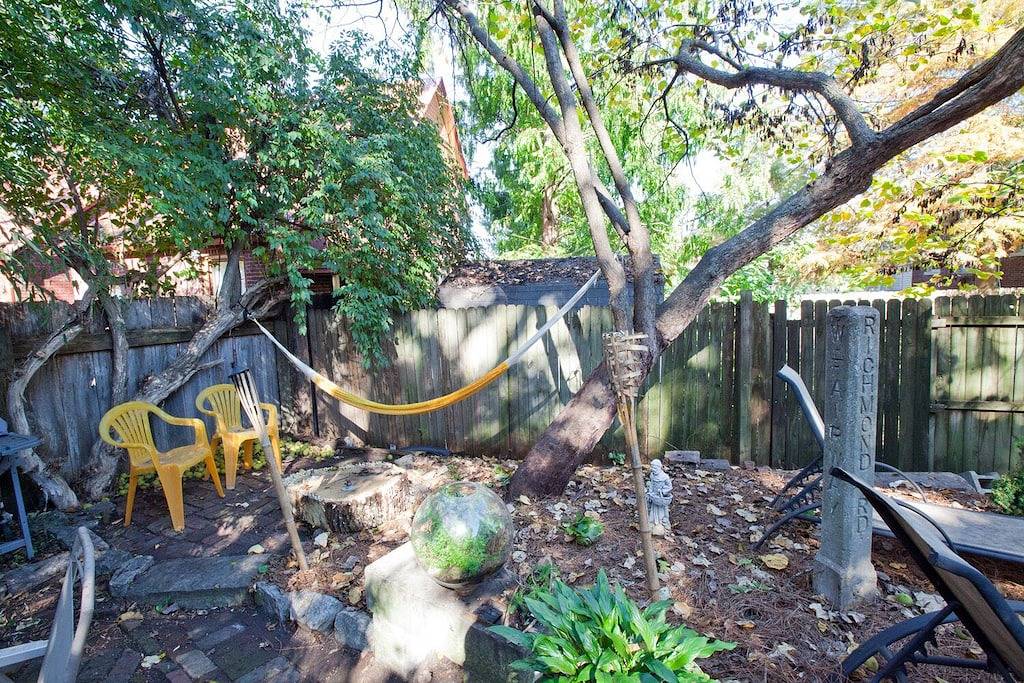 Ganze Wohnung, Downtown Apartment mit zwei Schlafzimmern in der Innenstadt von Lexington in der Nähe von Rupp Arena und Alltech in Lexington, Kentucky